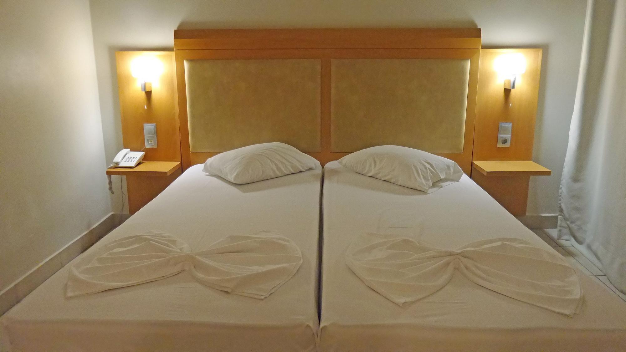 Saint Constantine Hotel Kos Bagian luar foto