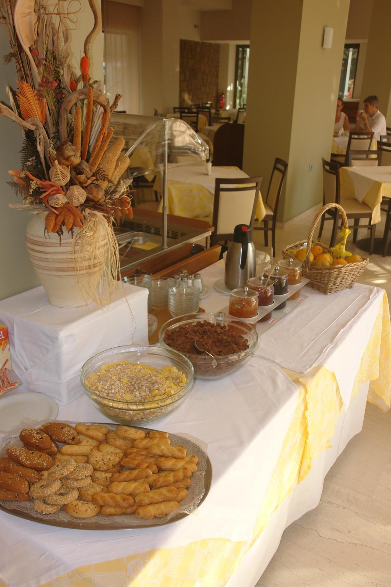 Saint Constantine Hotel Kos Bagian luar foto