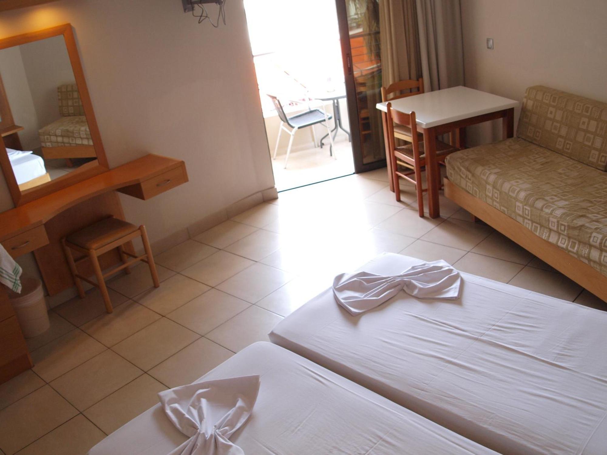 Saint Constantine Hotel Kos Bagian luar foto