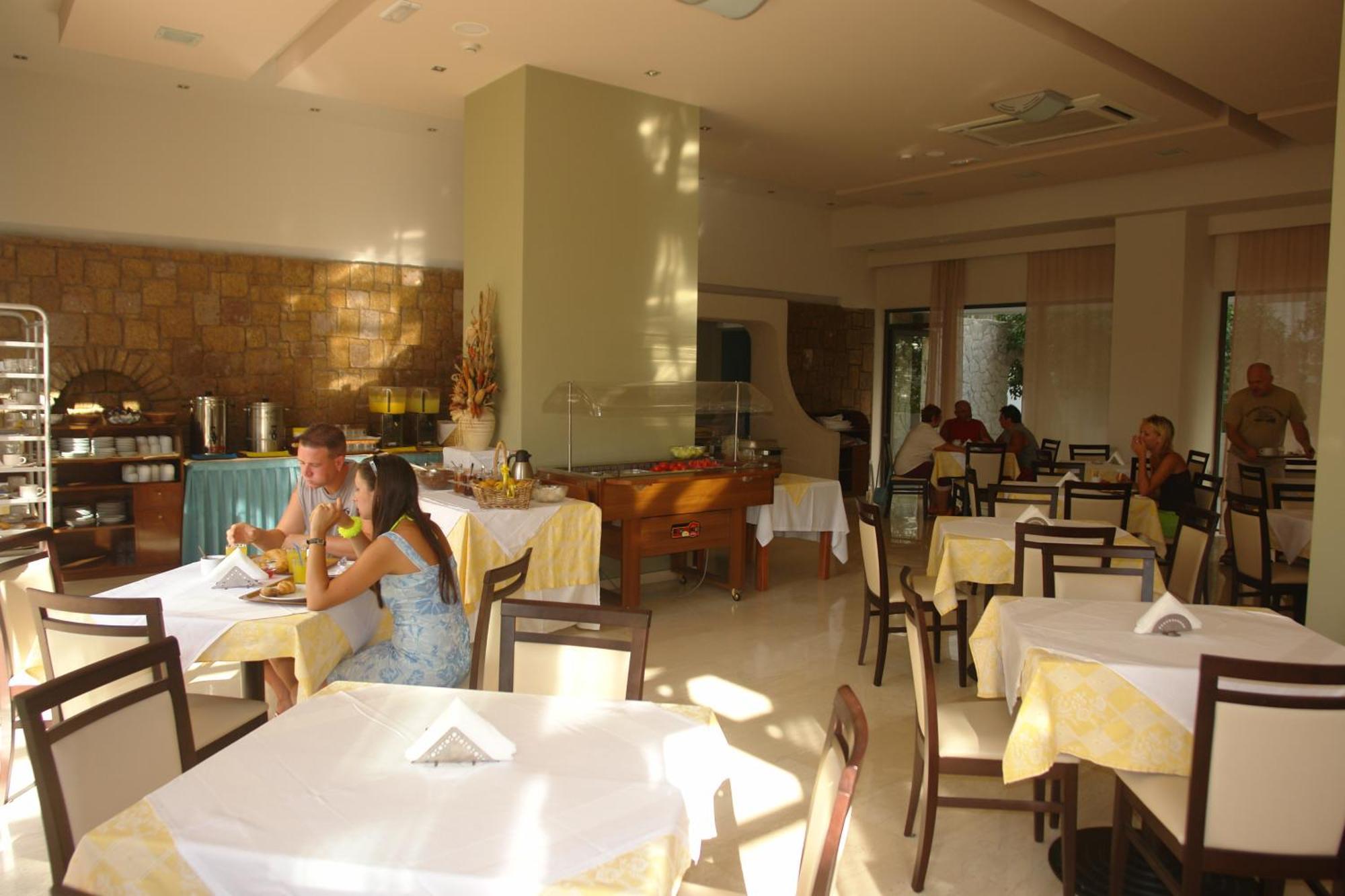 Saint Constantine Hotel Kos Bagian luar foto